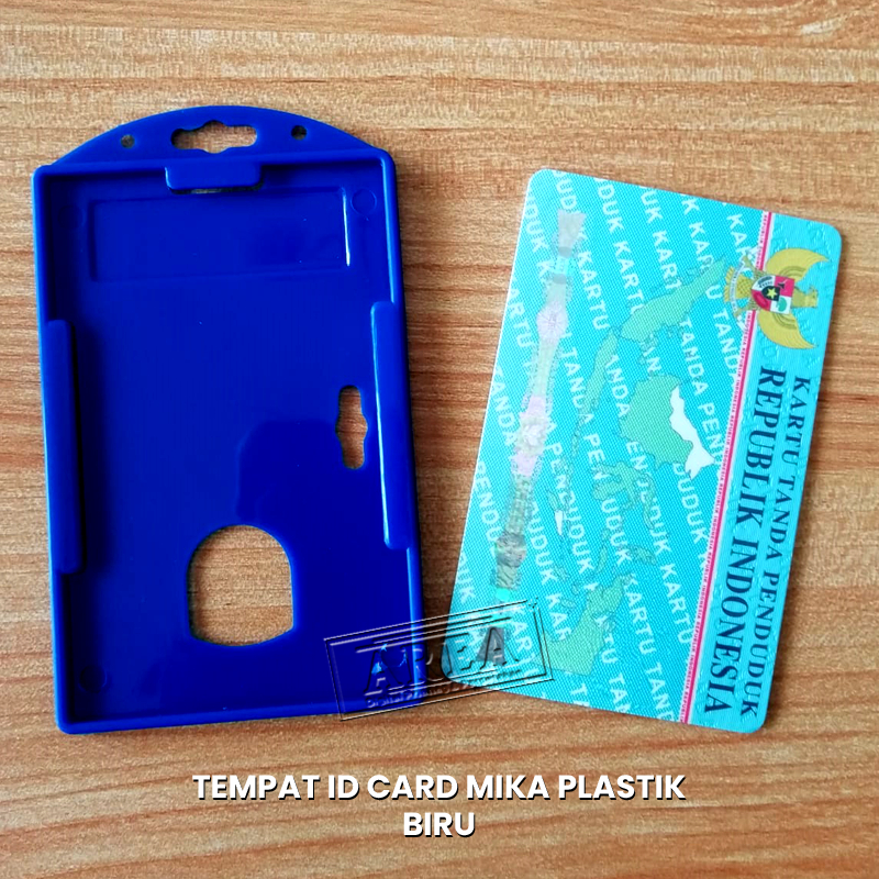 

Tempat ID Card Biru Plastik Potrait/Vertikal/Berdiri Tanpa Tali