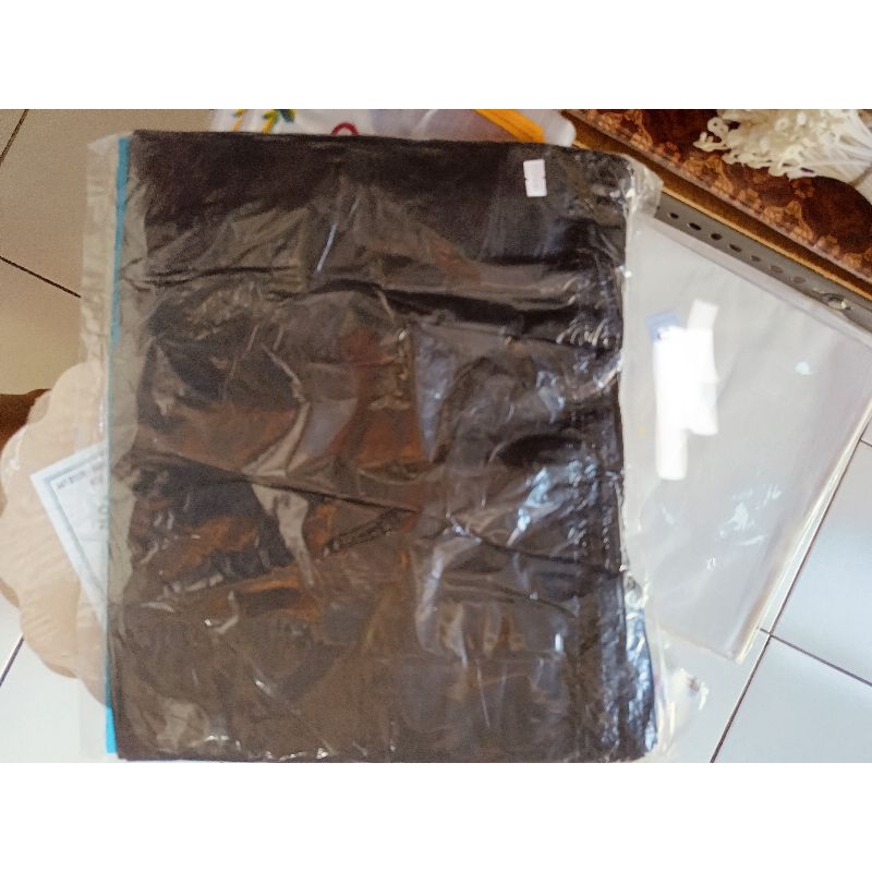Kresek jumbo hitam ukuran 40x65 cm