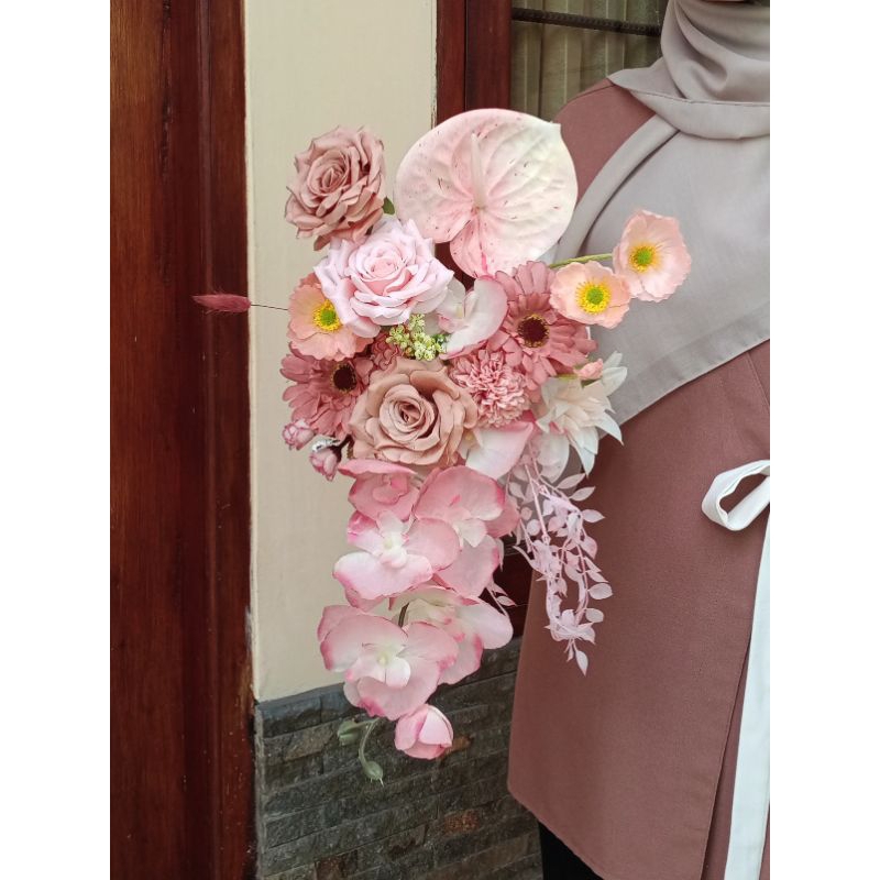 Wedding Hand Bouquet Demala Brownish | Buket Bunga Pengantin Seri Anggrek