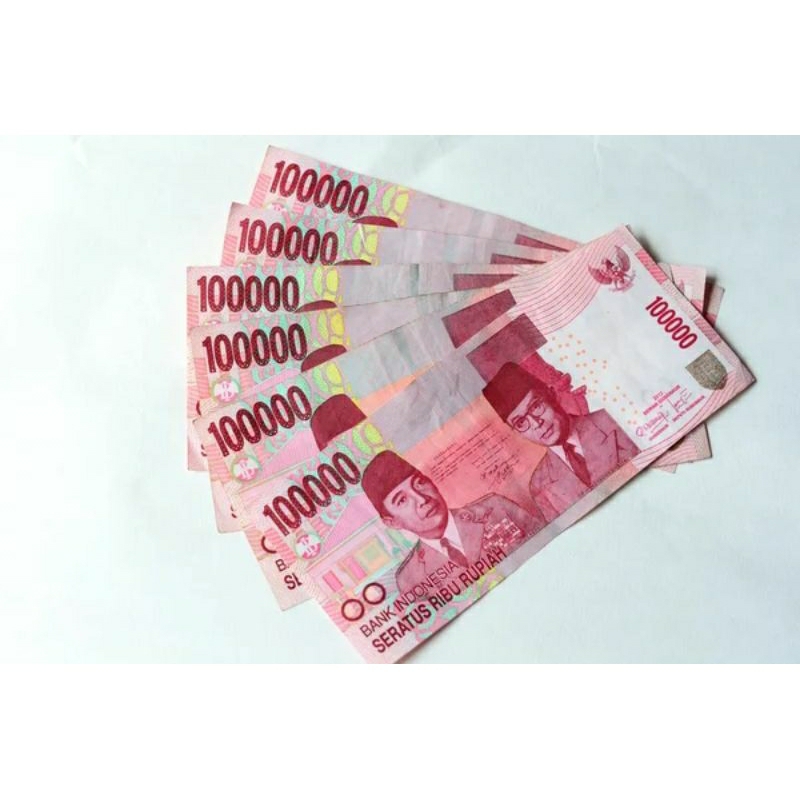 

uang 100.000 asli (pakai amplop)