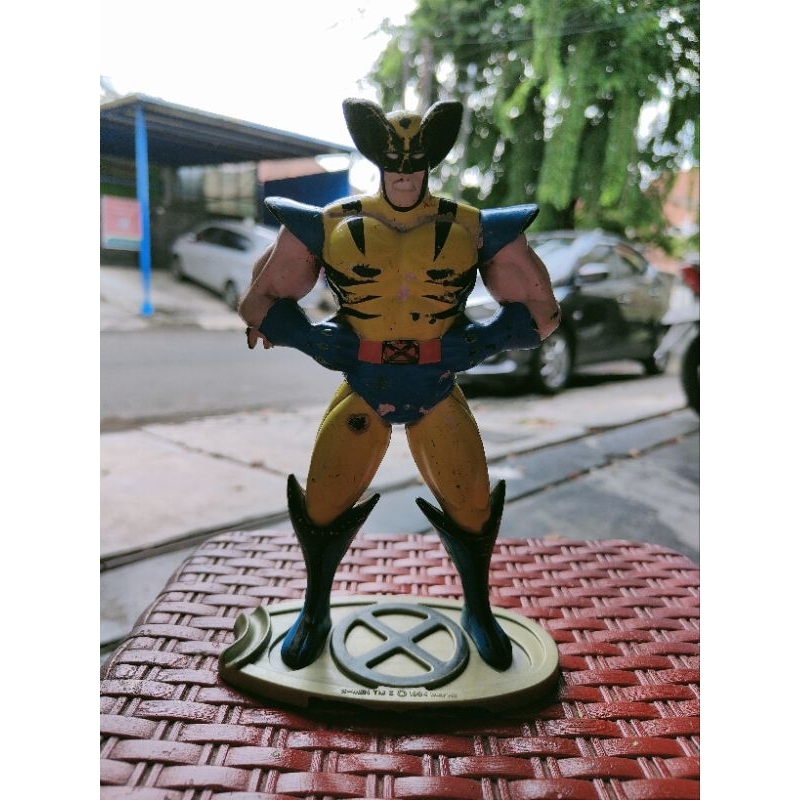action figure wolverine