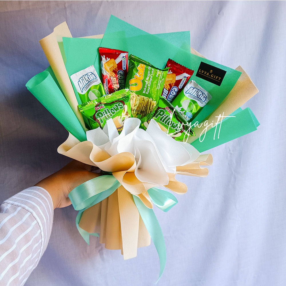 

LVYA.GIFT 411 9 BUKET SNACK MINI MURAH RANDOM SNACK GROSIR BAHAN WRAPPING SPUNDBOND