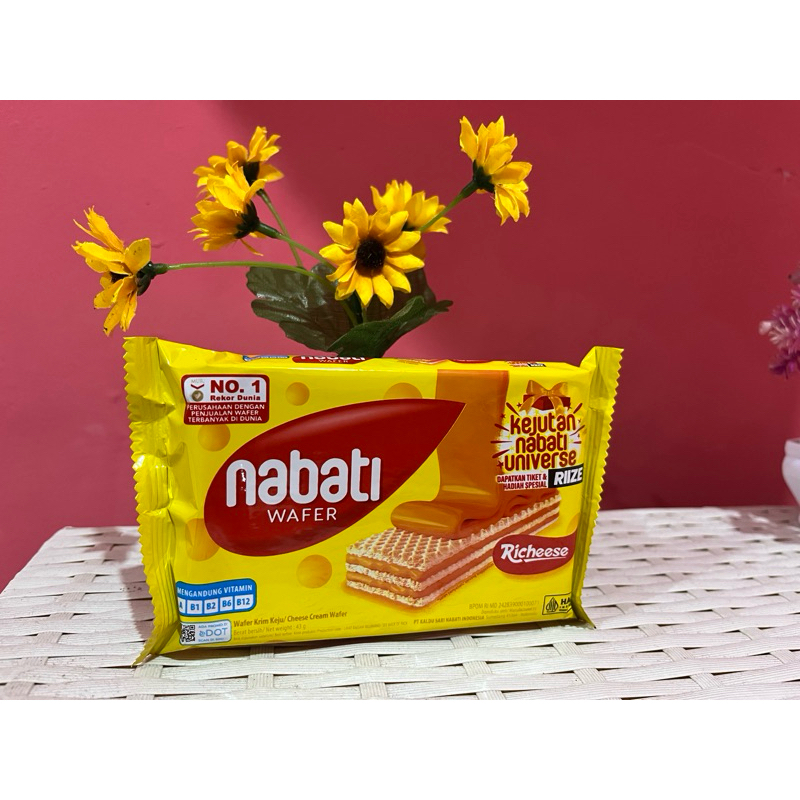 

wafer nabati 43 gr (ecer 2000 an) keju dan coklat