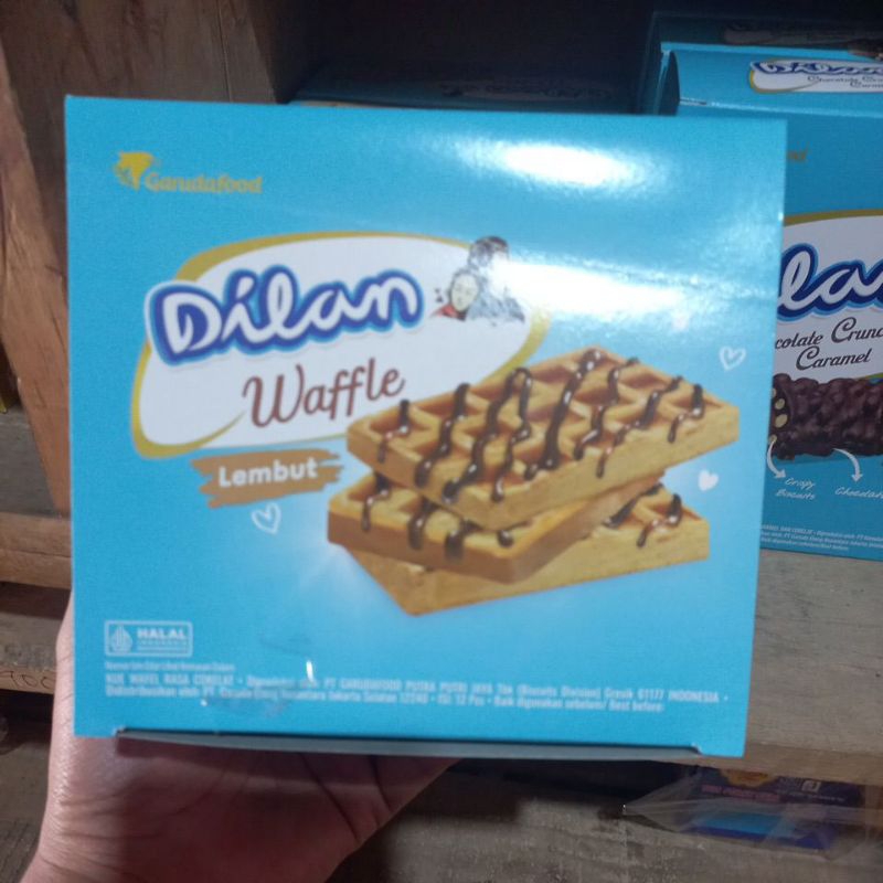 

Dilan waffle box isi 12pcs