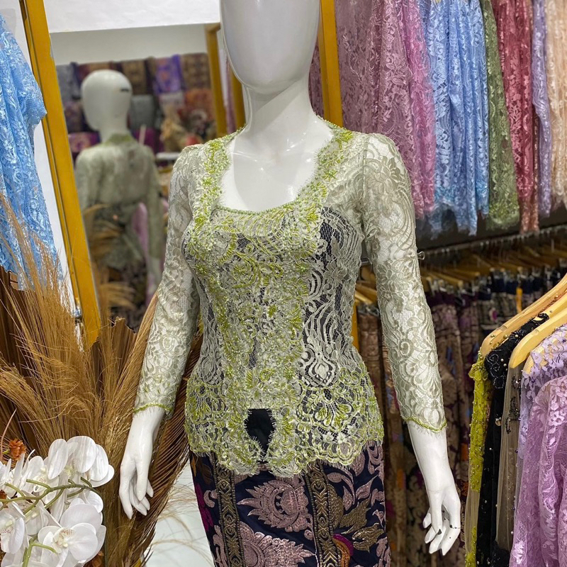 Kebaya Full Payet Tepi | Kebaya Bali Modern | Kebaya Payet | Kebaya Bali | Kebaya Wisuda