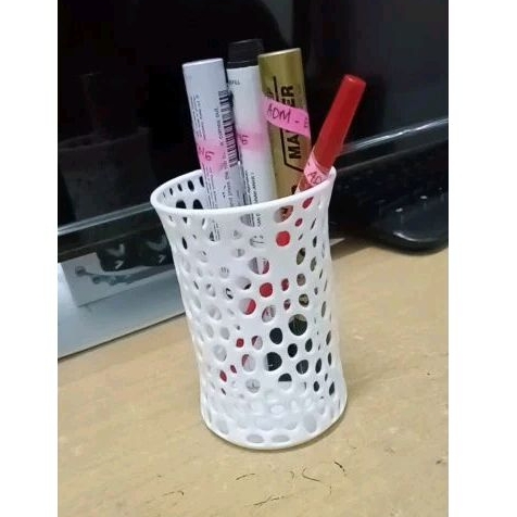 

Tempat Pensil Bulpoin Pen di atas meja aesthetic 3d printer