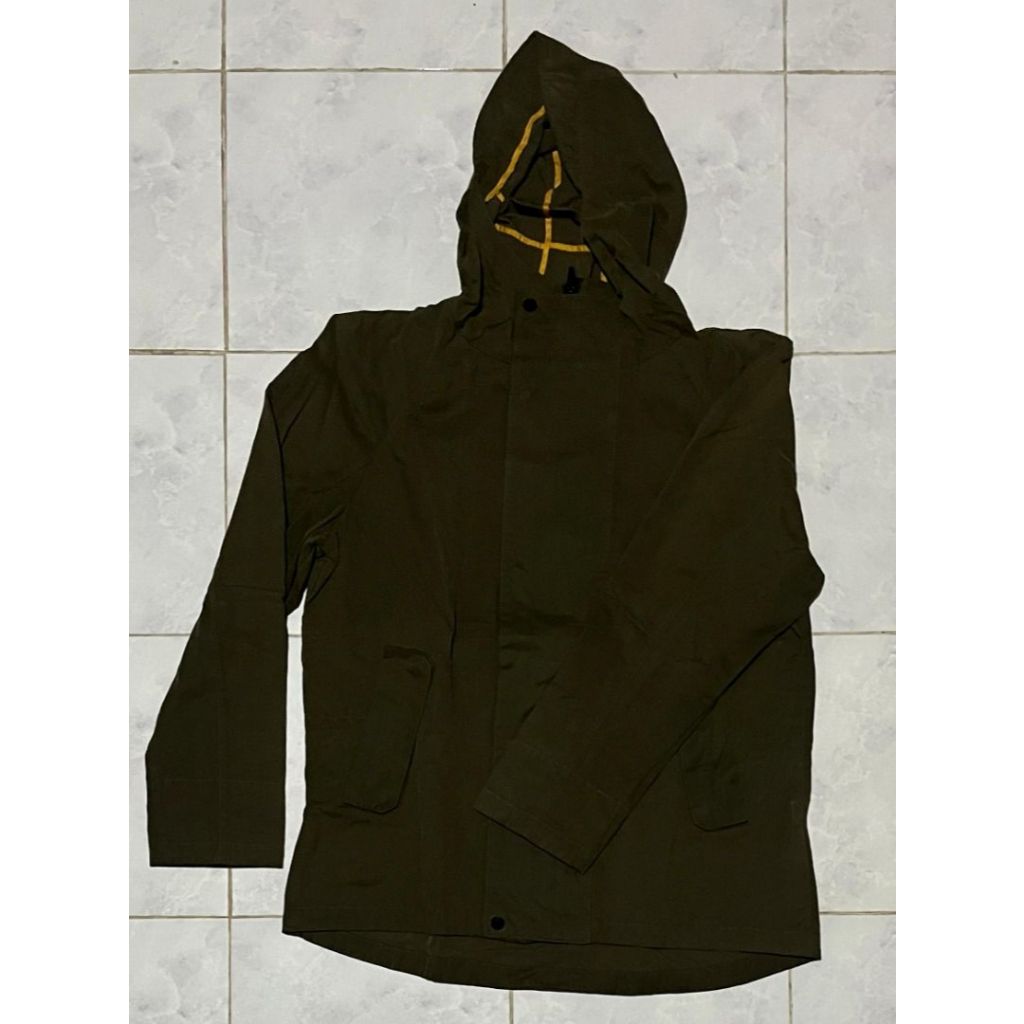JAKET UTILITY/PARKA ZARA MAN WATERPROOF