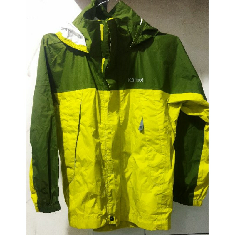 Jaket anak outdoor brand Marmot