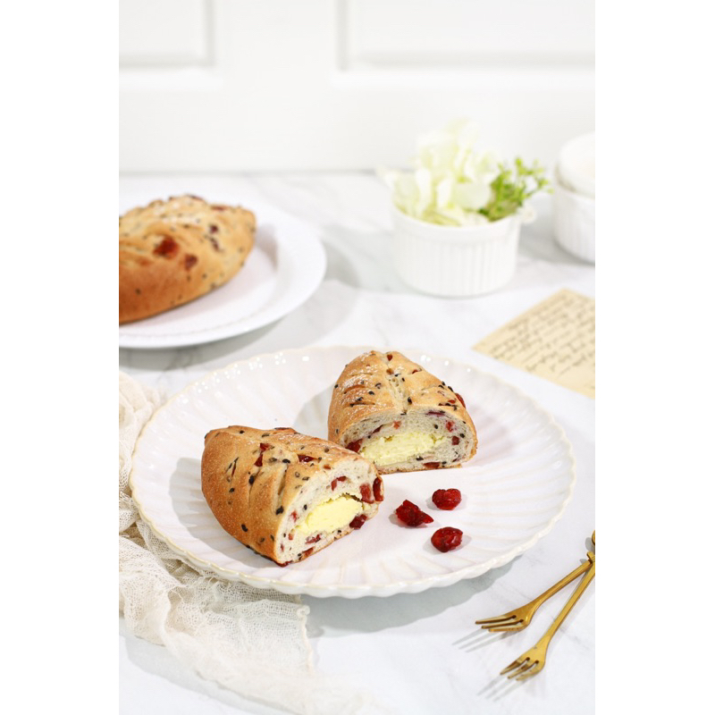

Cranberry Cheese Soft Sourdough