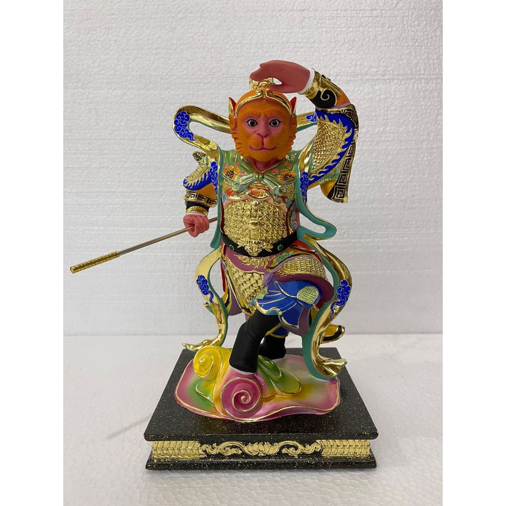 patung dewa Kera sakti / Sun Go Kong - kayu taiwan - 12 inch - l24