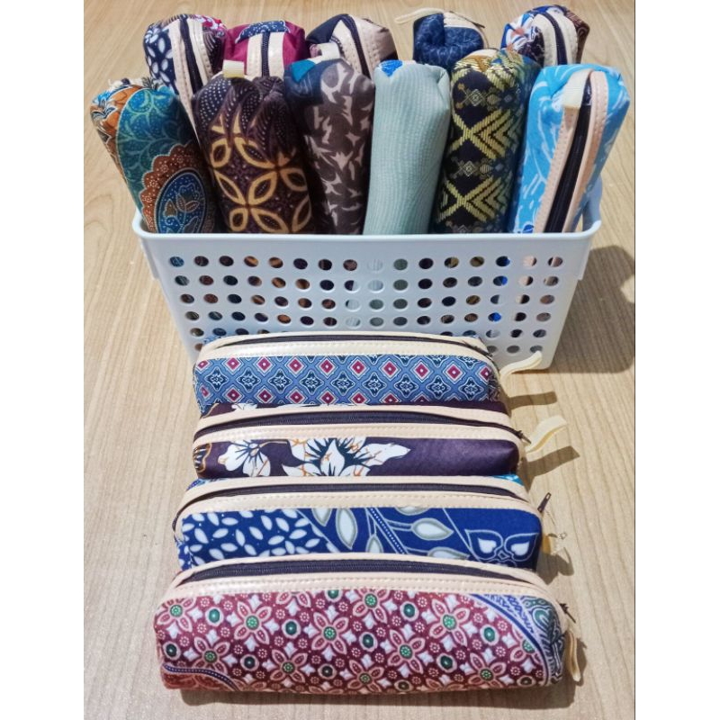 

Tempat pensil batik/dompet pensil/dompet kosmetik/tempat pensil murah