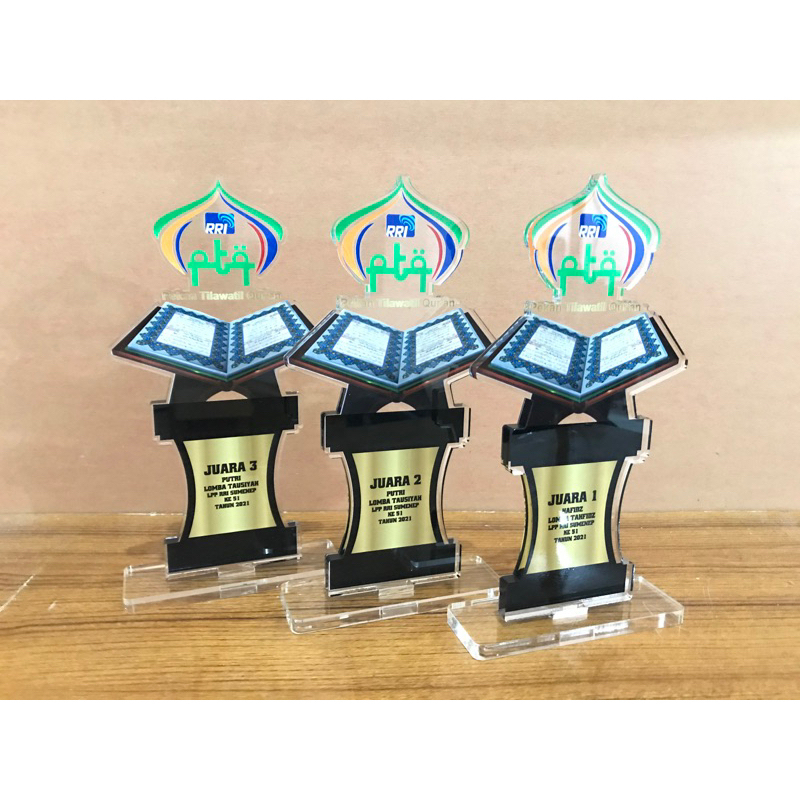 Piala MTQ Plakat Al Quran Piala Lomba Islami Piala Anak