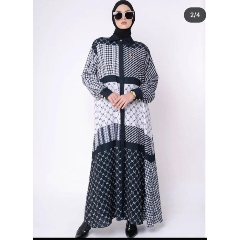 PL Rumaisha dress black by vivizubedi