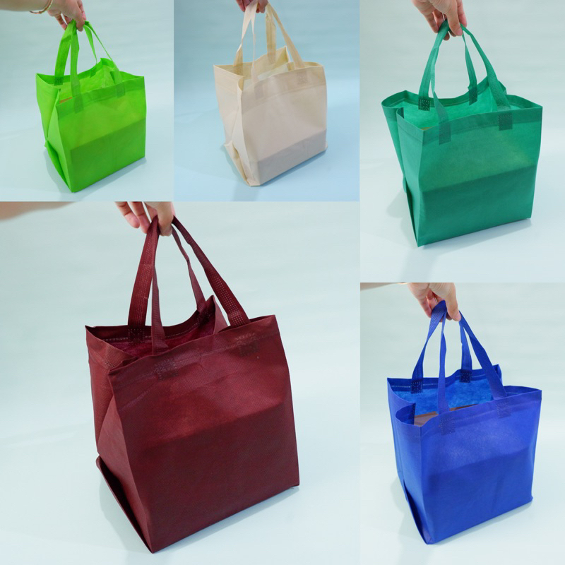 

tas spunbond handle box 24x26x22 cm utk BOX 22x22 cm isi 12 pcs