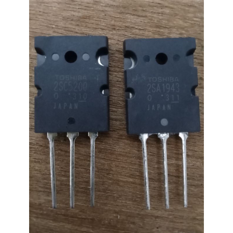 Transistor TOSHIBA 2SC5200 - 2SA1943 original japan