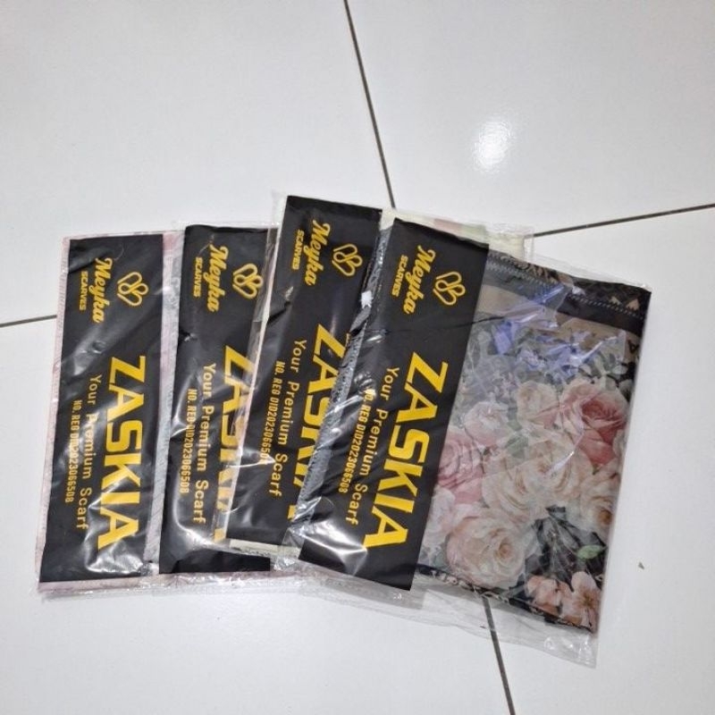 Meyka scarves - Zaskia