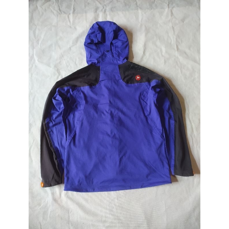 jaket outdoor marmot