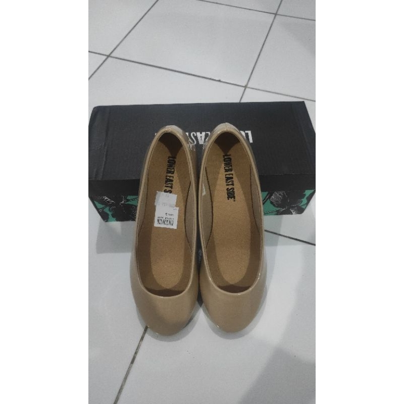 SEPATU PAYLESS LOWER EAST SIDE