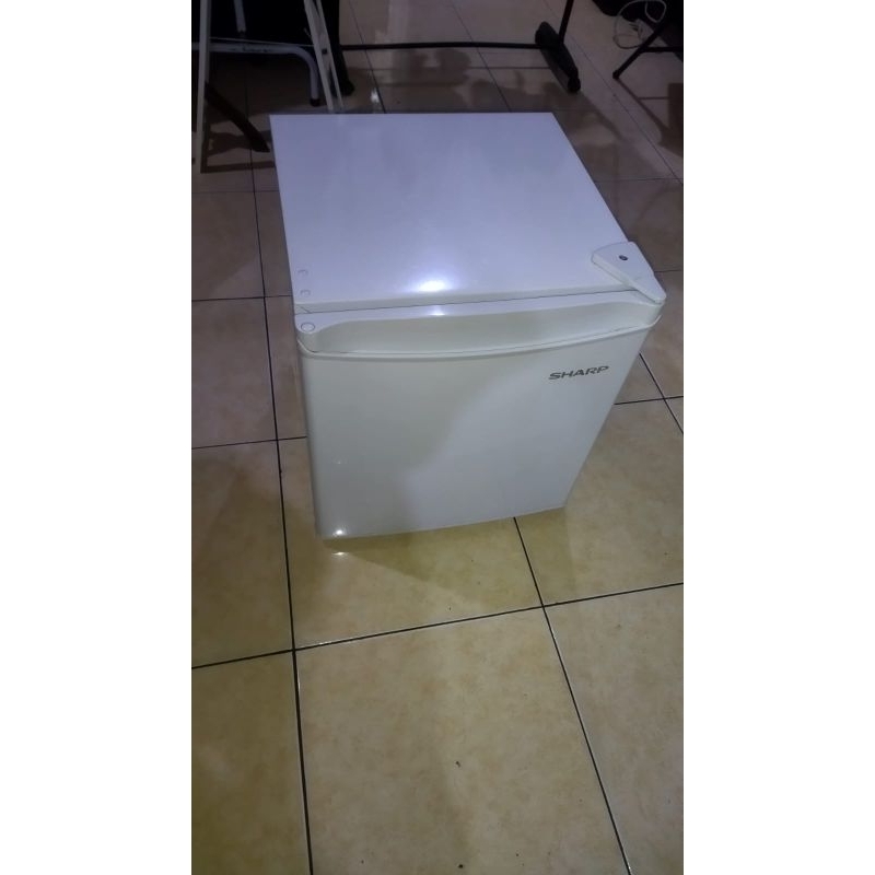 KULKAS MINI PRELOVED SEKEN BEKAS WAJIB LIHAT BARANGNYA LANGSUNG DULU