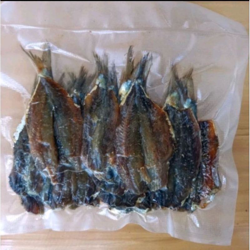 

Ikan Asin Dendeng 1 kg