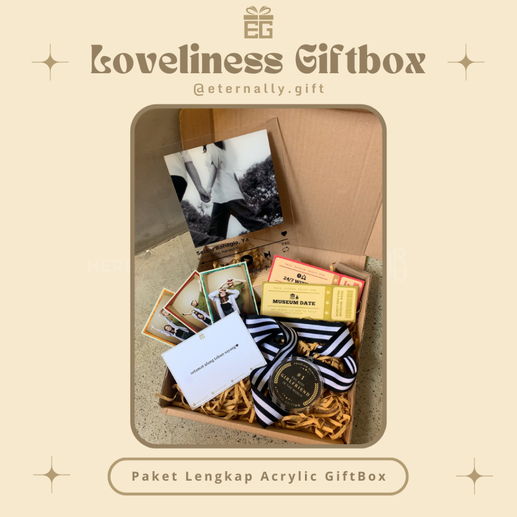 LOVELINESS GIFTBOX | Custom Acrylic + Stand + Box | Gift Graduation, Anniversary, Birthday | Spotify