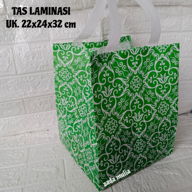 

12 pcs Tas Hajatan Laminasi Press Tebal 100 gsm Ukuran 22x24x32 cm, Goodie Bag Souvenir tasyakuran