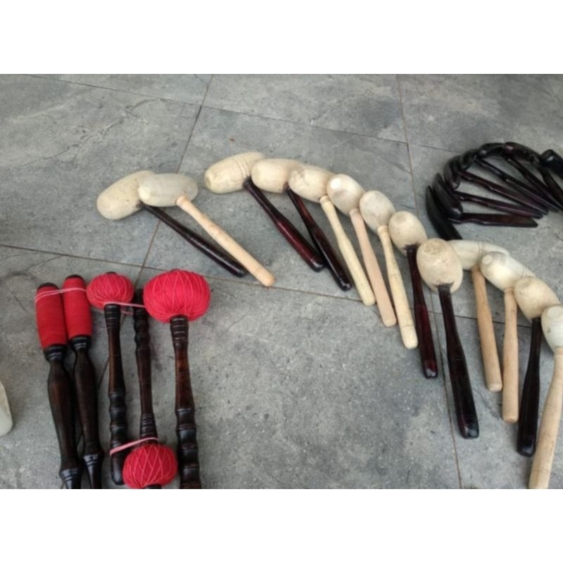 Tabuh Saron Gamelan Jawa