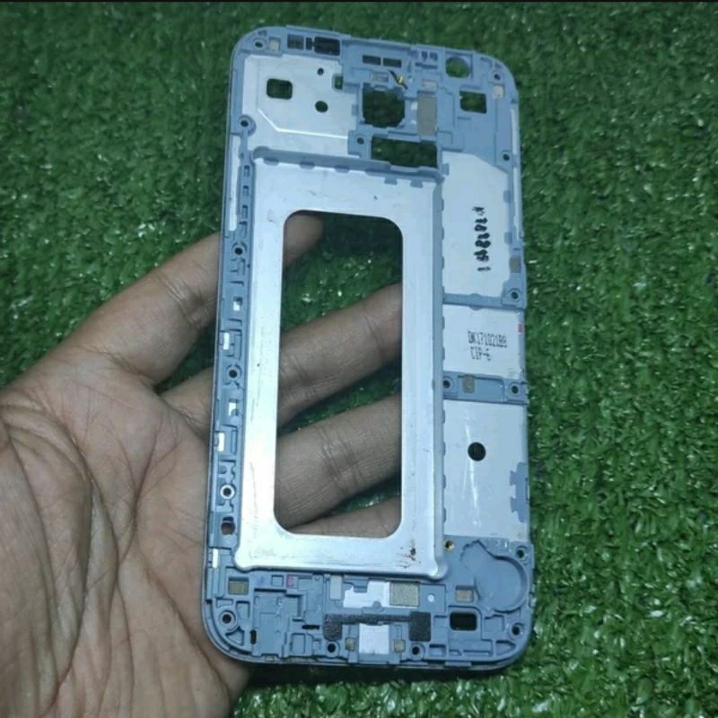 Midle Frame LCD Samsung J3 Pro 2017 - J330 - J330G Ori Copotan