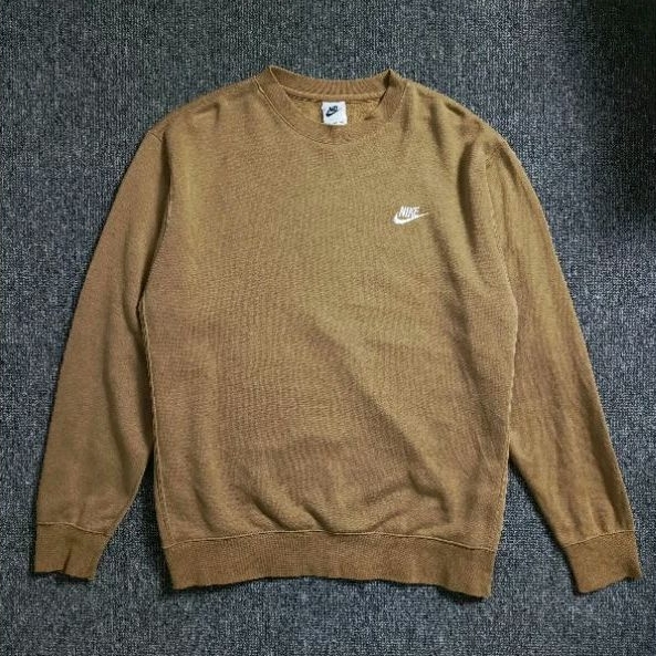 CREWNECK NIKE BROWN