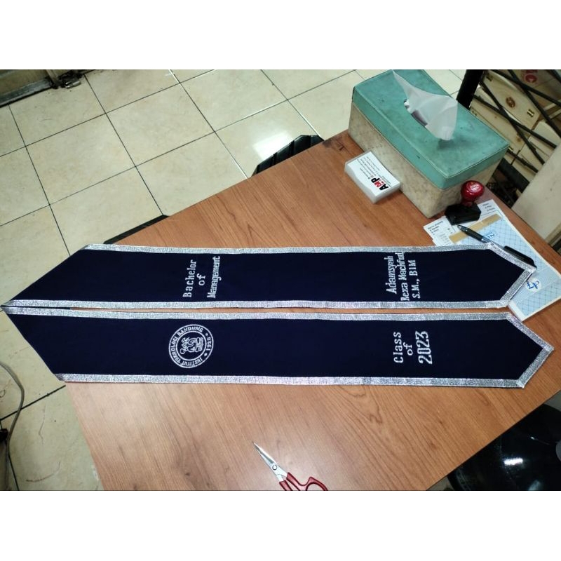 (EXPRESS)SELEMPANG WISUDA KALUNG/SELEMPANG WISUDA 2 SISI/SASH LEHER
