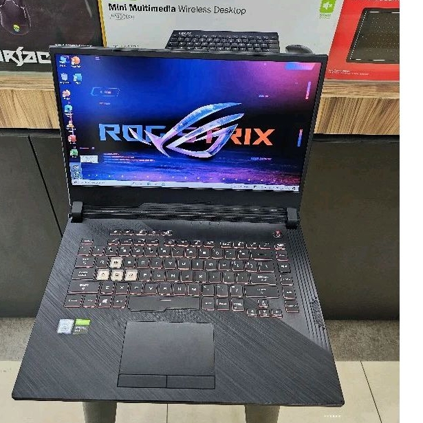 LEPTOP LAPTOP ASUS ROG STRIX GAMING INTEL CORE I5-9300H RAM 8GB SSD 512GB NVIDIA GTX 1050 4019 MB IN
