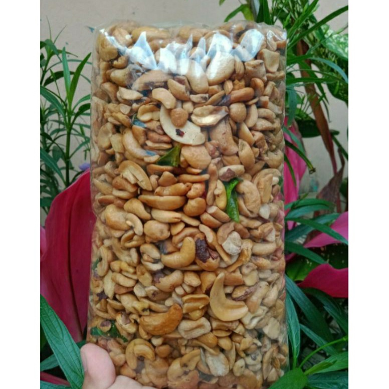 

SuperSale kacang mede patahan mateng original 1kg