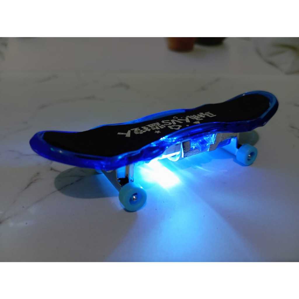 Mainan anak skateboard mini nyala - Skateboard jari - Finger Skateboard