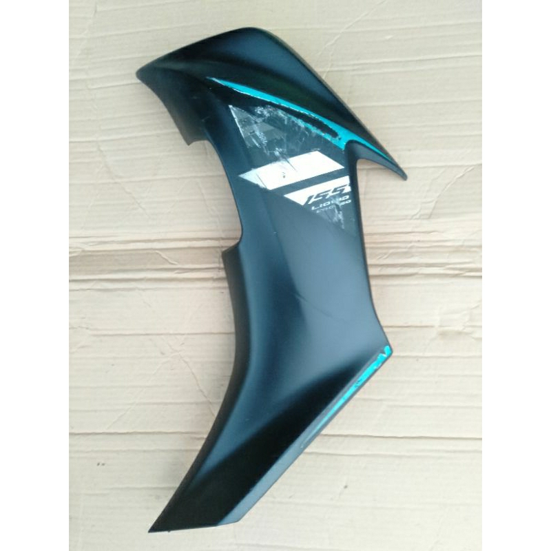 Cover panel sayap depan new aerox 155 connected sebelah kiri bbp hitam dop dof bekas original
