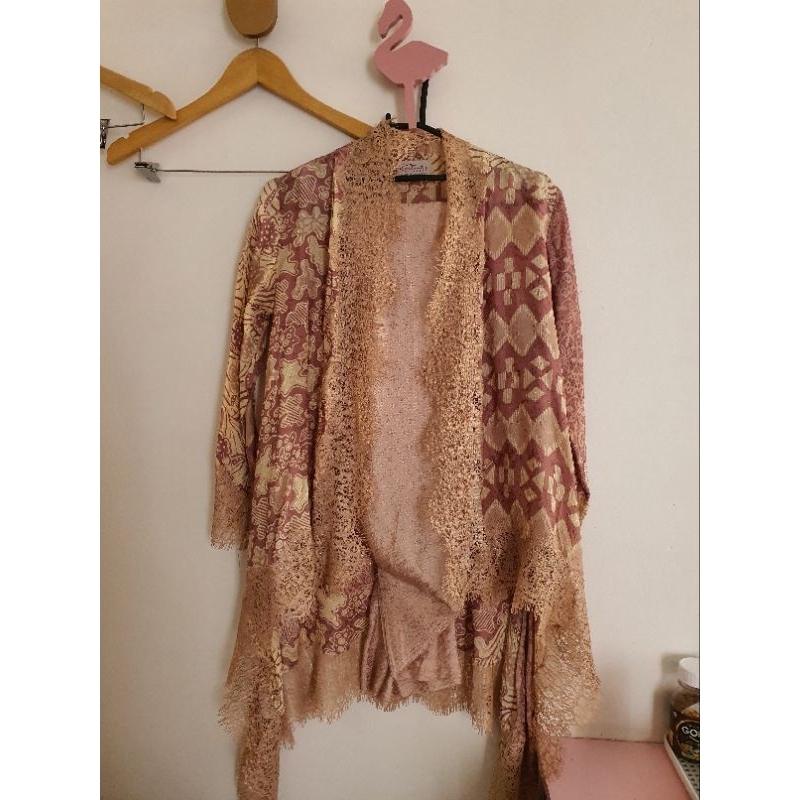 [PRELOVED] Kartinis Label