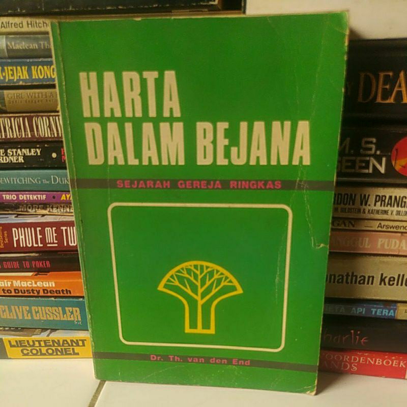 Harta dalam bejana sejarah gereja ringkas