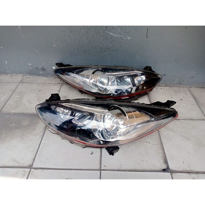 Headlamp lampu depan mazda 2 RZ 2012 2013 2014