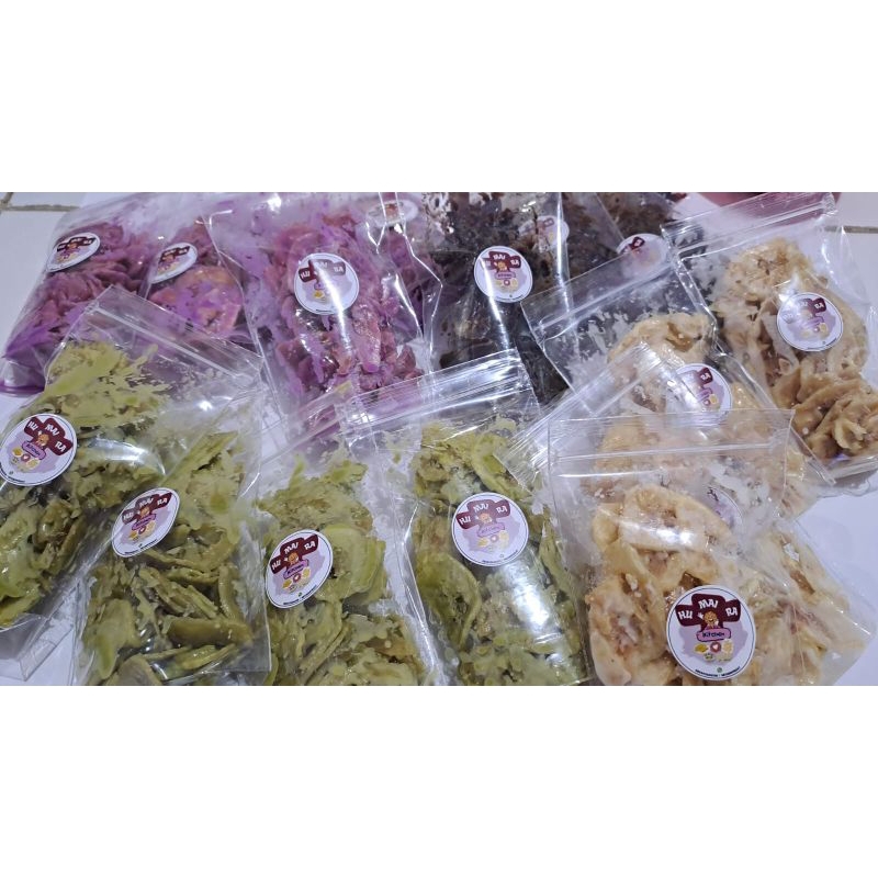 

Keripik Pisang Lumer (Order Minimal 2 Pouch)