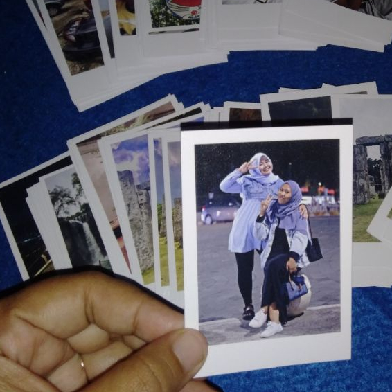 CETAK FOTO POLAROID UKURAN 2R MENGKILAP TAHAN AIR ANTI LUNTUR 230 GSM TANPA MINIMAL ORDER