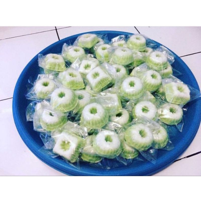 

kue putu ayu