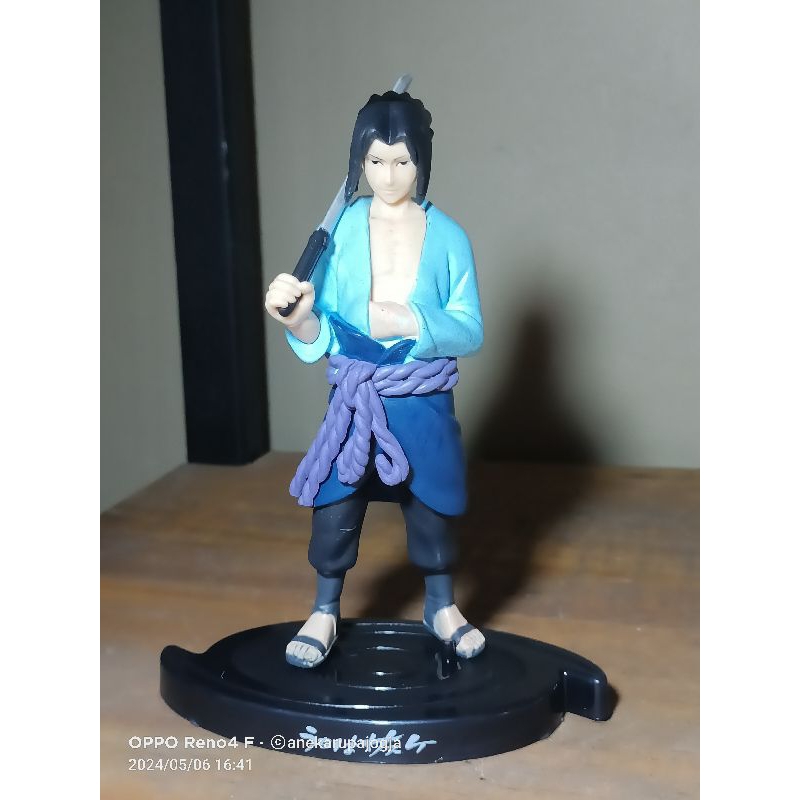 action figure uchiha sasuke bandai