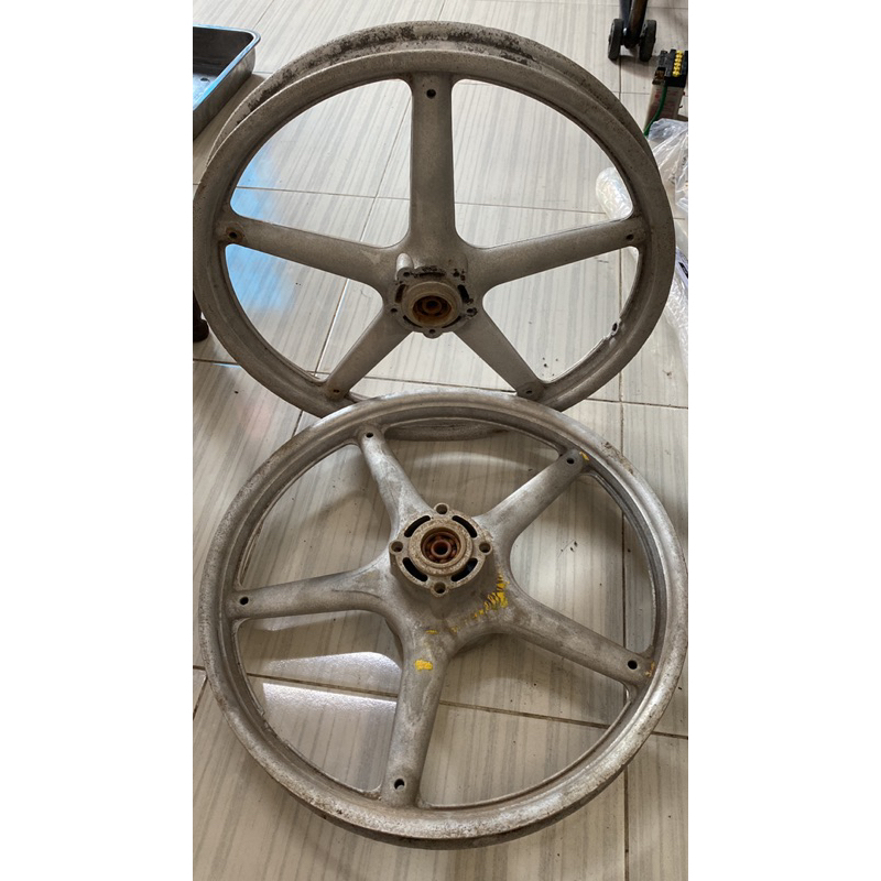 velg dynomagnesium , velg bintang laut