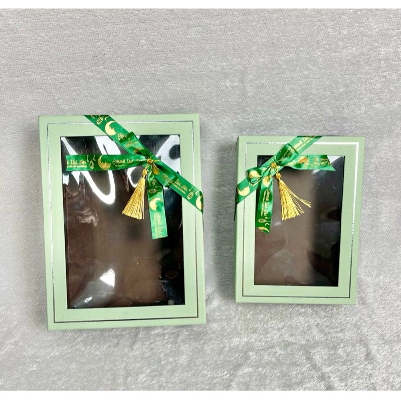 

Hard Box With Ribbon GREEN HardBox Pita Hijau HardBox Lebaran Hampers Idul Fitri