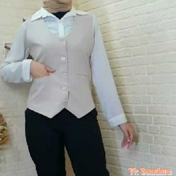 Rompi Formal Wanita Cream tali belakang