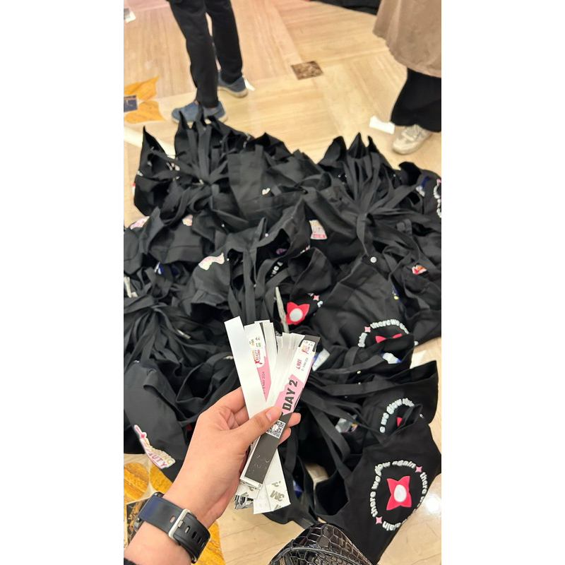 

GOODIE BAG PLATINUM JAKARTA X BEAUTY 2025