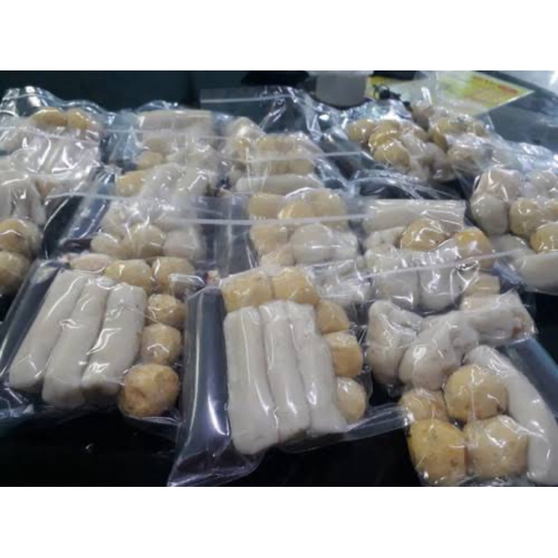 

PEMPEK PALEMBANG PAKET CAMPUR 20 PCS + CUKO