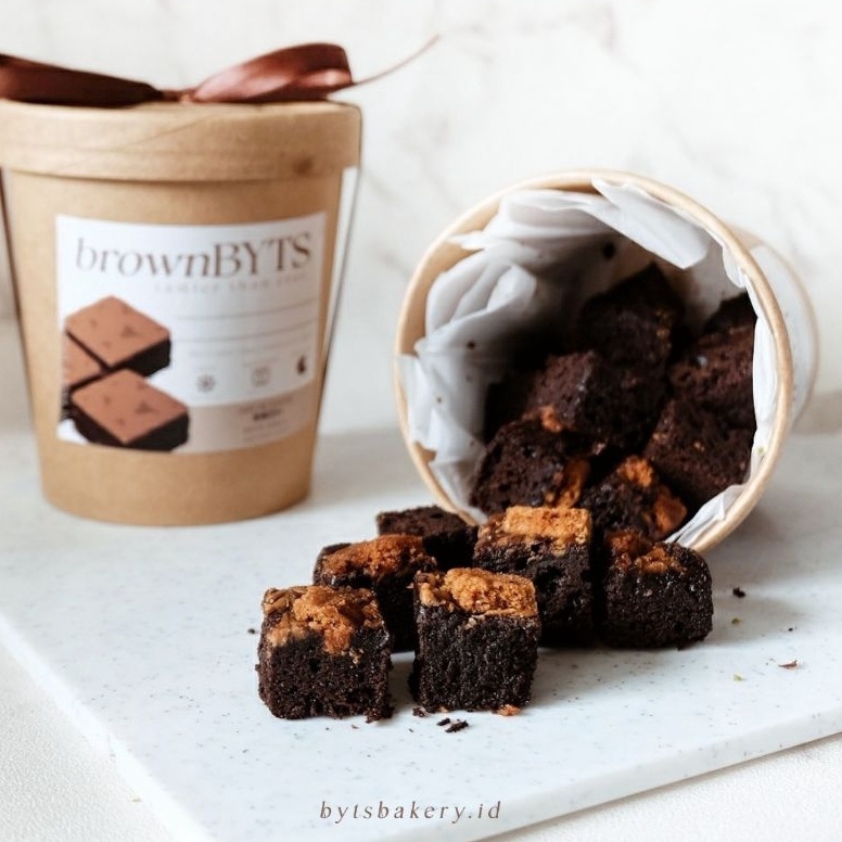 

Terdepan HAMPERS BrownBYTS MINI BITES FUDGY BROWNIES BUCKET FOR GIFT VALENTINE BIRTHDAY WISUDA LEBARAN NATAL IMLEK GRADUATION