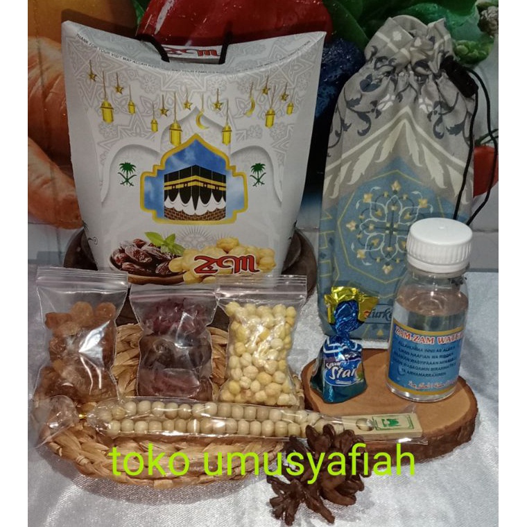 

Serbuu paket oleh oleh haji dan umroh mewah paket souvenir paperbag