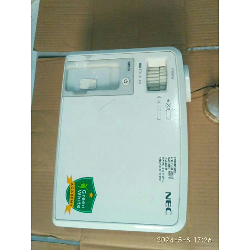 proyektor nec NP100,MINUS