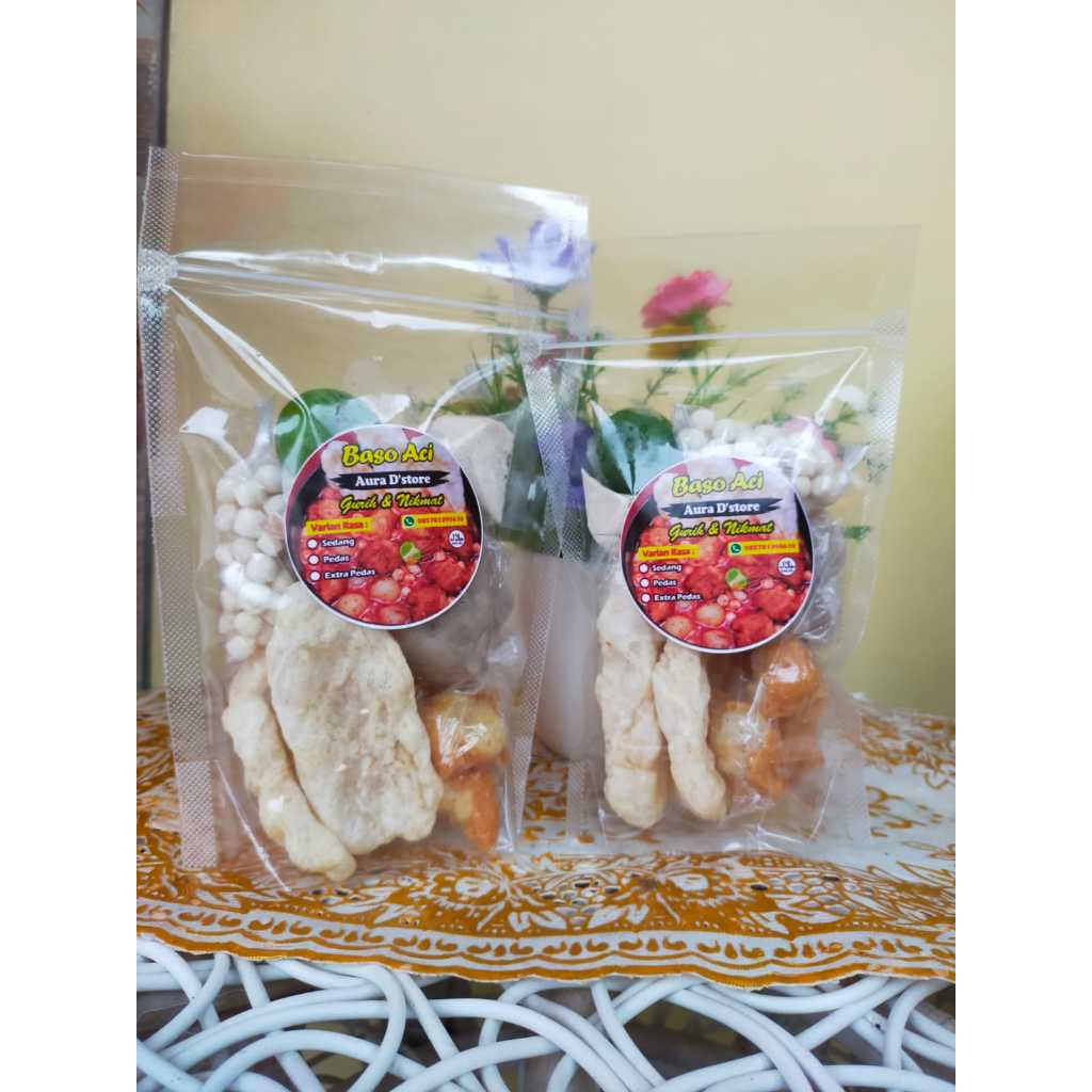 

Baso aci ayam suwir pedas nikmat menggunakan chilie oil asli isian lengkap